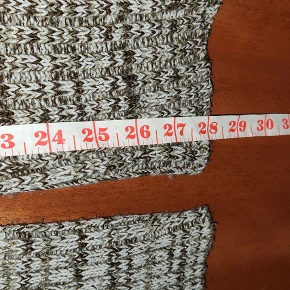 LOW V-NECK TUNIC SWEATER - Picture 9 of 10